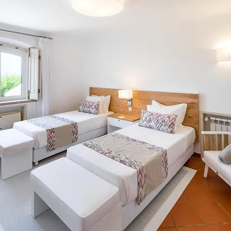 Sleeps 16 Pool Air Con Wifi * Malhadais