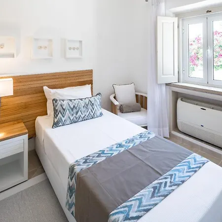 Sleeps 16 Pool Air Con Wifi فيلة Malhadais